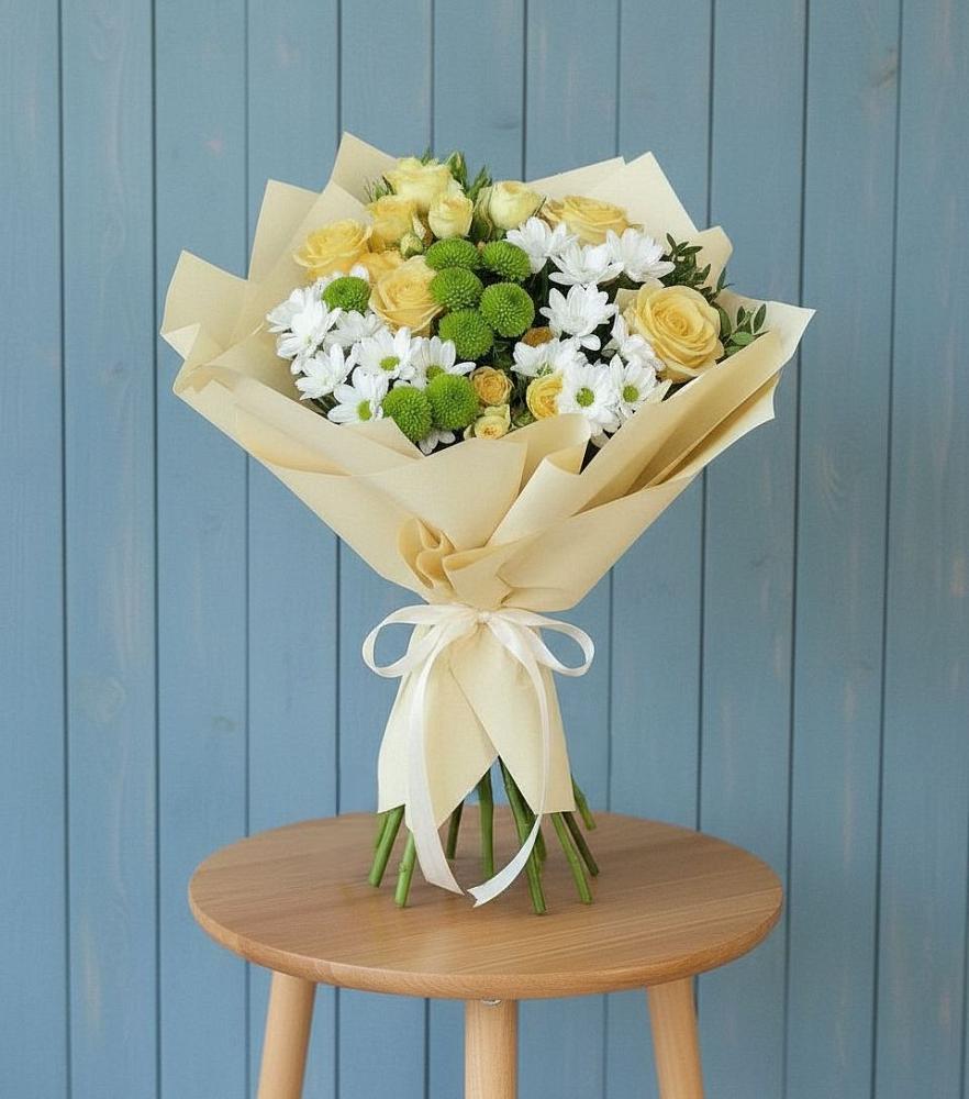 Букет цветов из: Хризантемы и Розы в Романовской