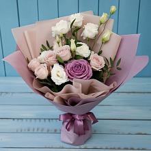 Букет цветов из:  Розы и Лизиантусы в Романовской