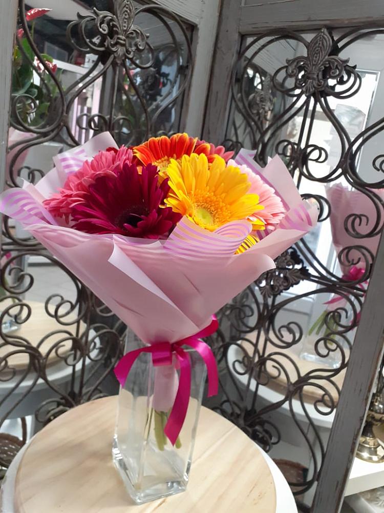 Букет цветов из: Герберы в Романовской