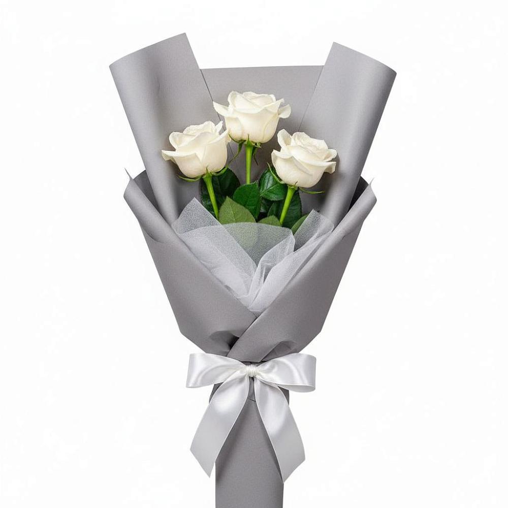 Букет 3 белые розы в Романовской