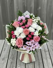 Букет цветов из:  Альстромерии, Гвоздики, Розы и Хризантемы #REPLACE_PRED# Романовской