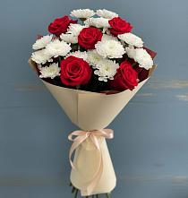 Букет цветов из:  Розы и Хризантемы в Романовской