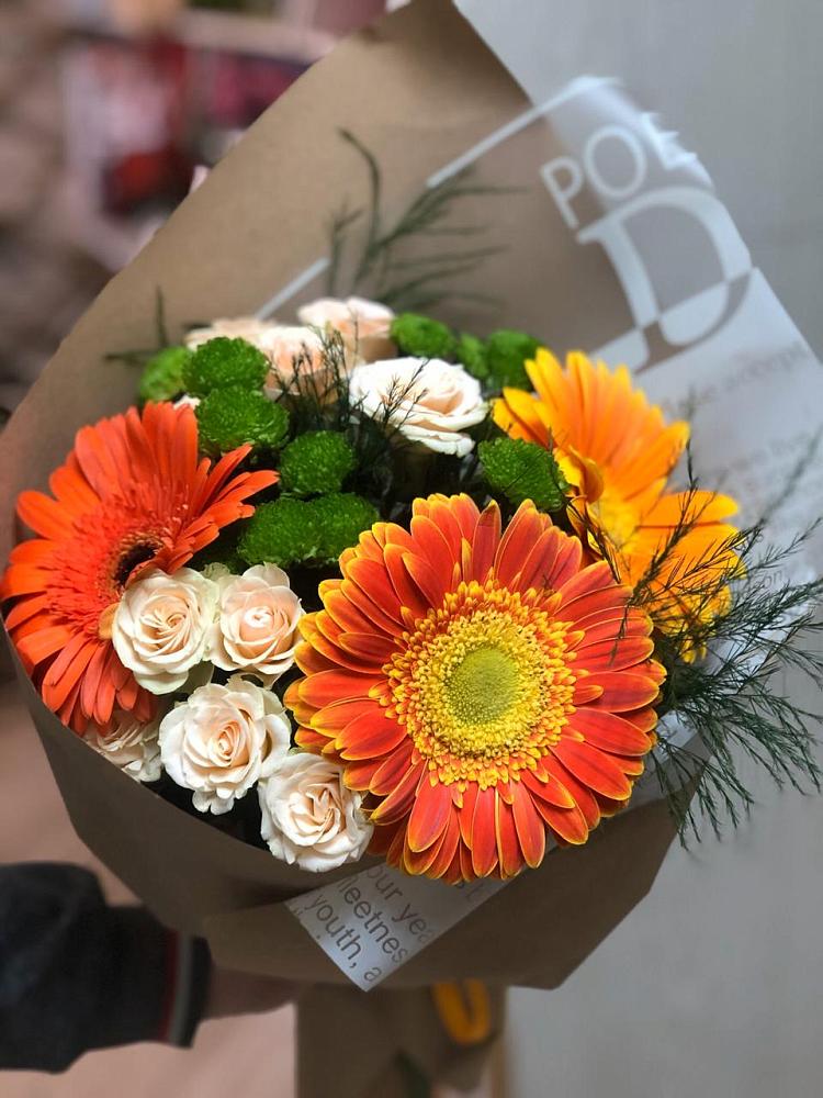 Букет цветов из: Герберы, Хризантемы и Розы в Романовской