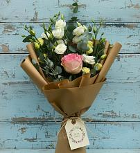 Букет цветов из:  Розы и Лизиантусы #REPLACE_PRED# Романовской