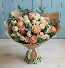 Букет цветов из:  Альстромерии и Розы в Романовской