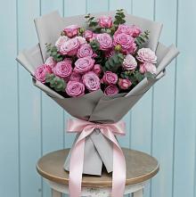 Букет цветов из:  Розы в Романовской